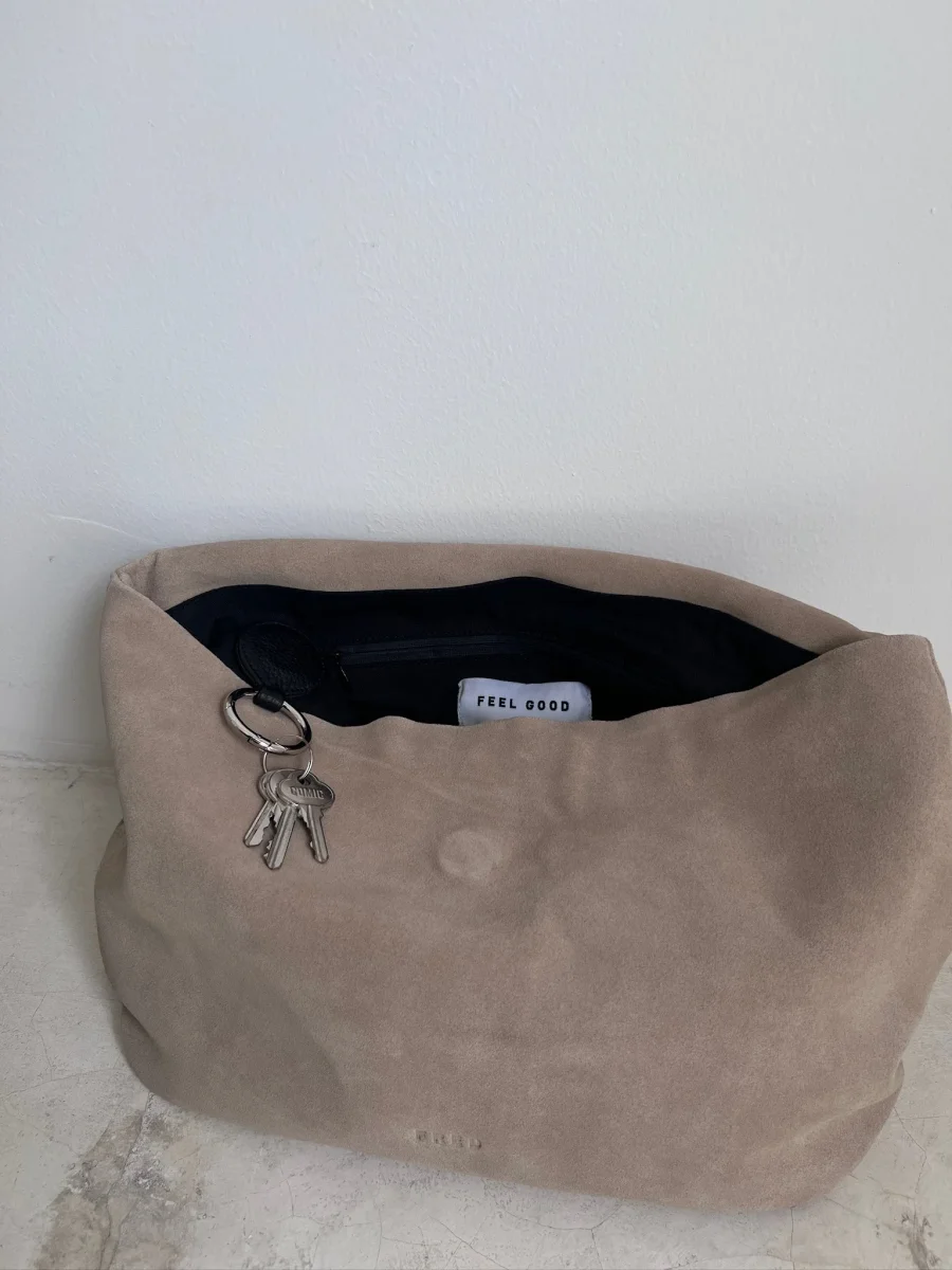 SUEDE CLUTCH in SAND - Image 6